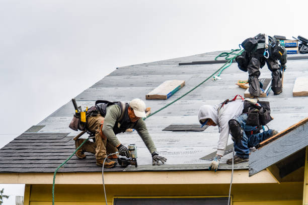 Professional Gutter Installation technician working in Beaver Creek, TX